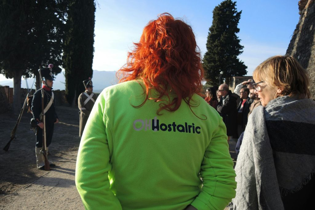 Hostalric Castle: Napoleonic Camp Guided Tour in Catalan
