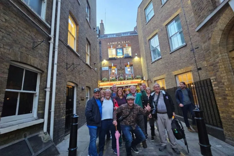 London: Guided Historic Pub Experience
