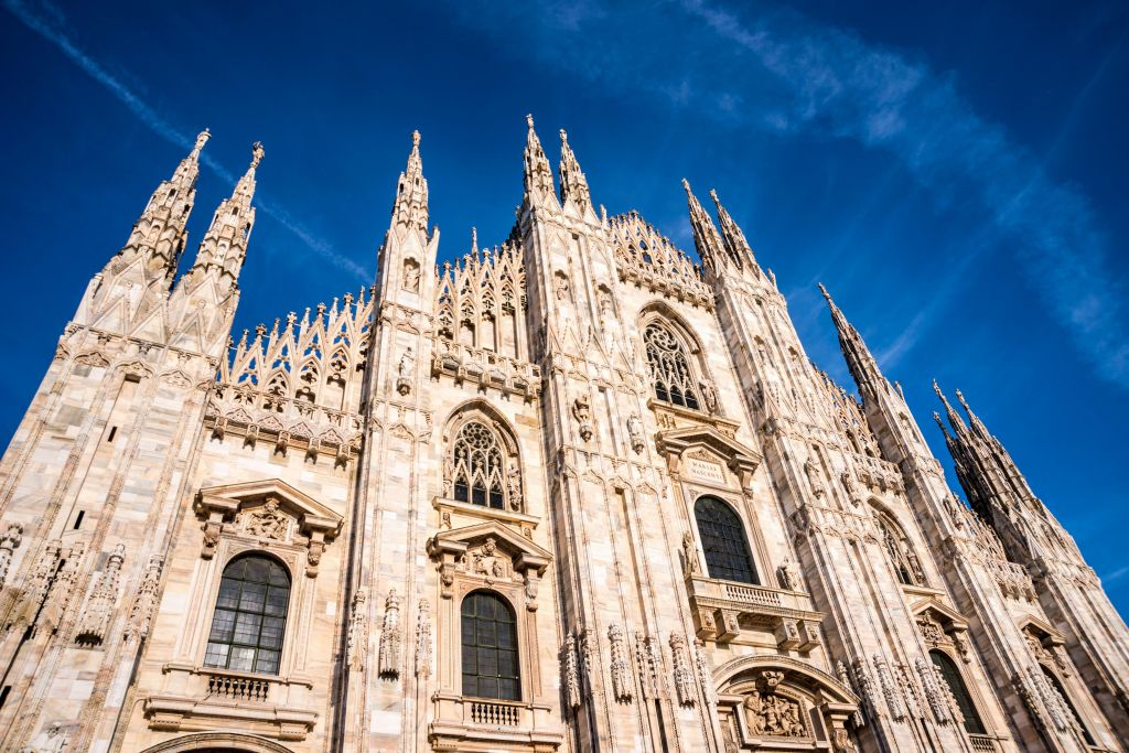 Hop-on Hop-off Milão + Duomo di Milano + Guia de áudio digital da cidade