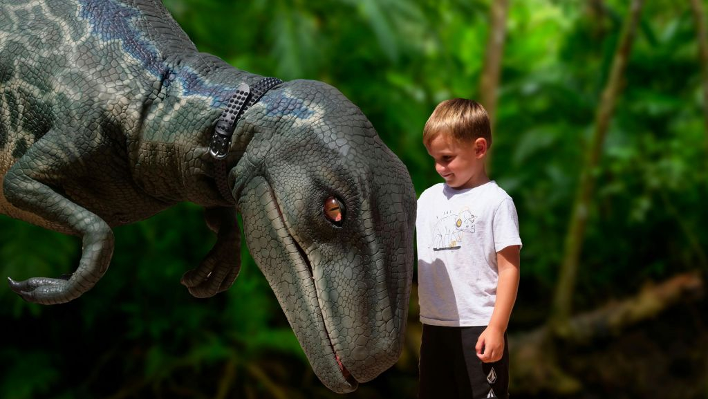 Dinosaurland & Hams' Caves: Combo Ticket
