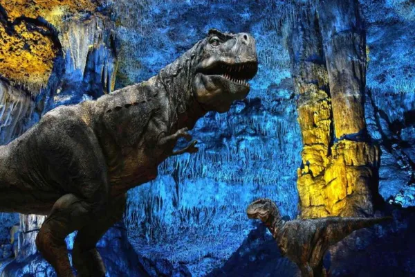Dinosaurland y Cuevas dels Hams: Entrada combinada