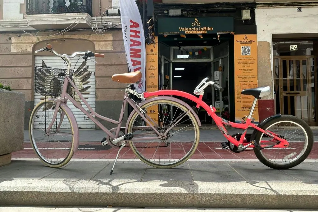 Valencia: Half-Day or Full-Day Tandem Bike Rental