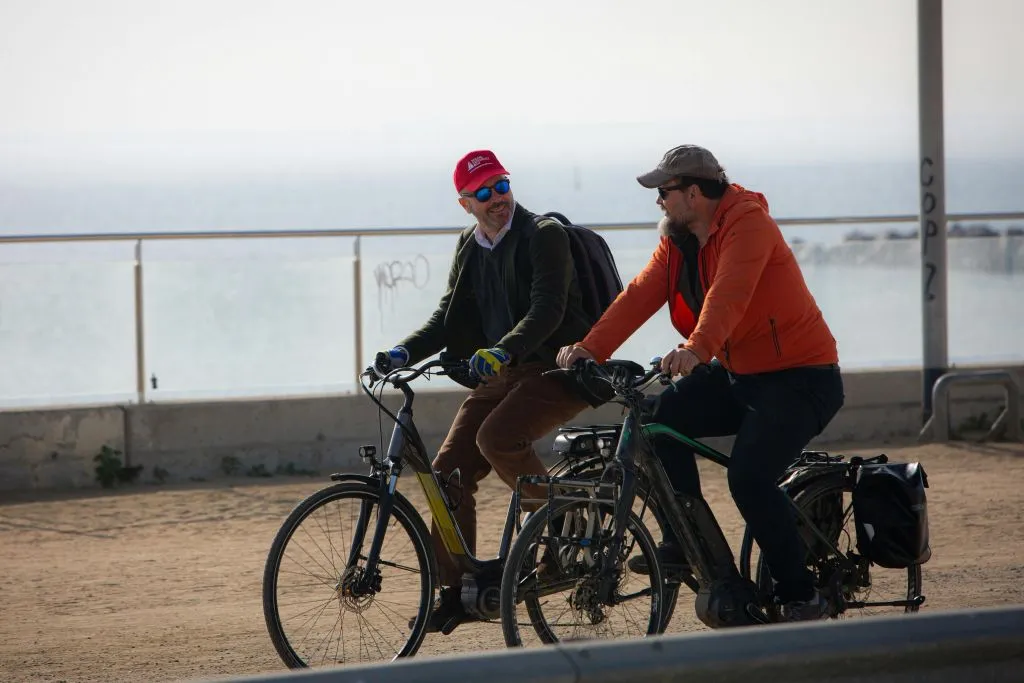 Barcelona: E-Bike Guided Tour, Cable Car & Sailing Experience