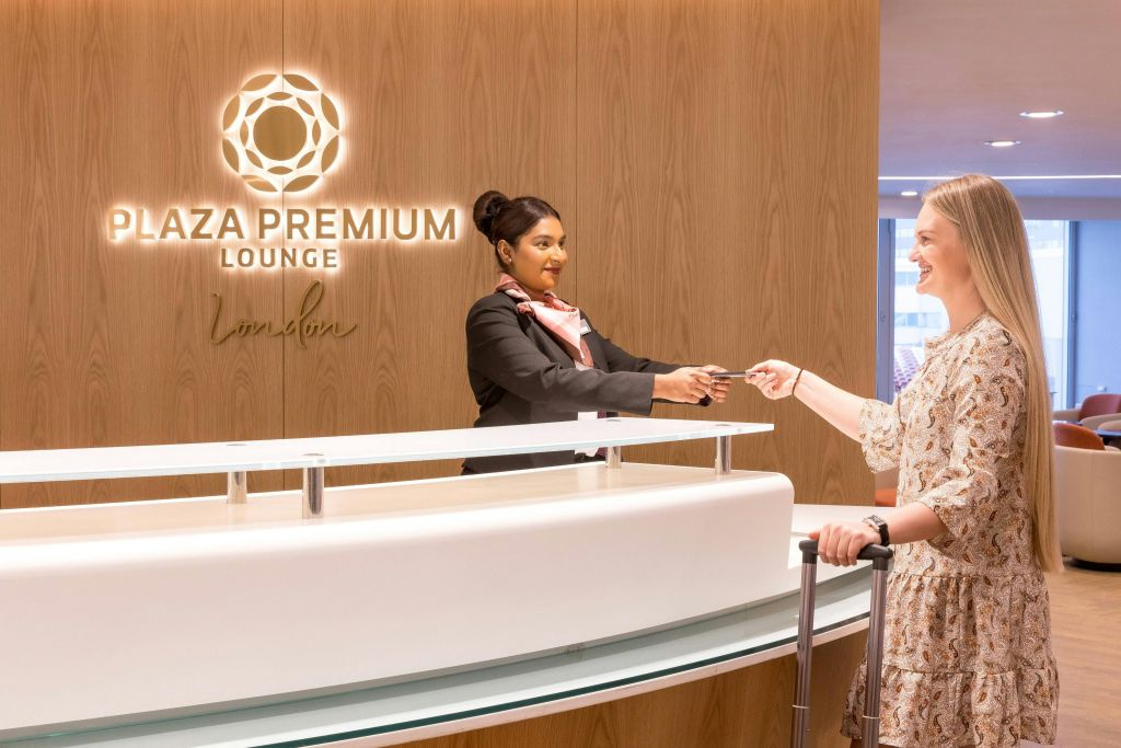 Aeropuerto de Londres Heathrow T4: Acceso Plaza Premium Lounge