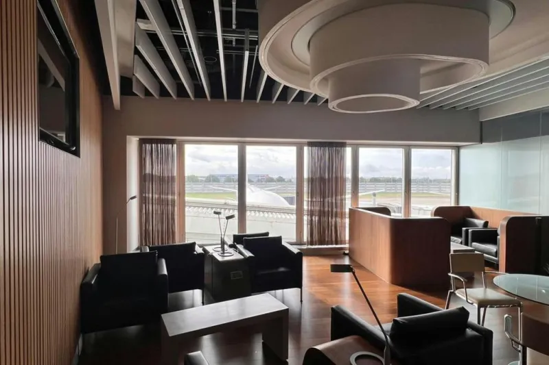 London Heathrow Airport T4: Blush Lounge by Plaza Premium Group Access