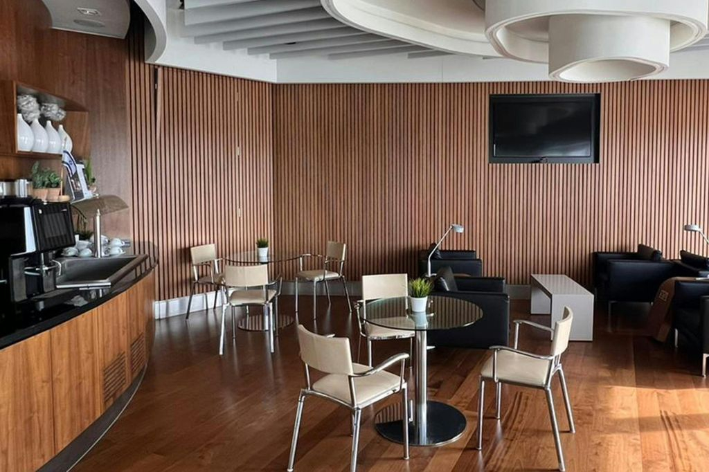 Aeropuerto Heathrow de Londres T4: Blush Lounge by Plaza Premium Acceso Grupos