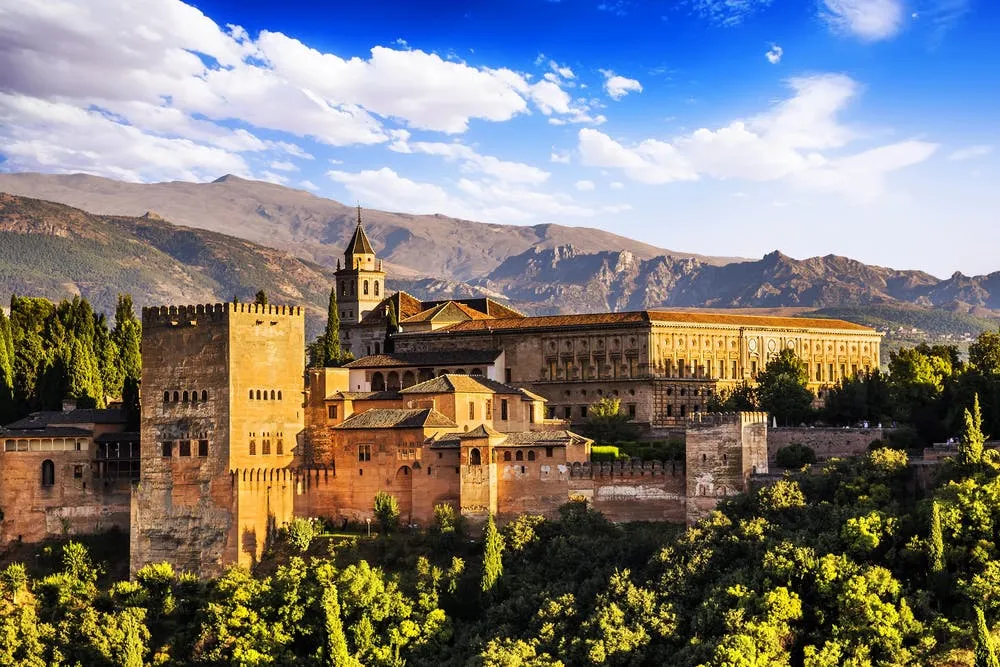 Alhambra: Entrada sin colas + Visita guiada