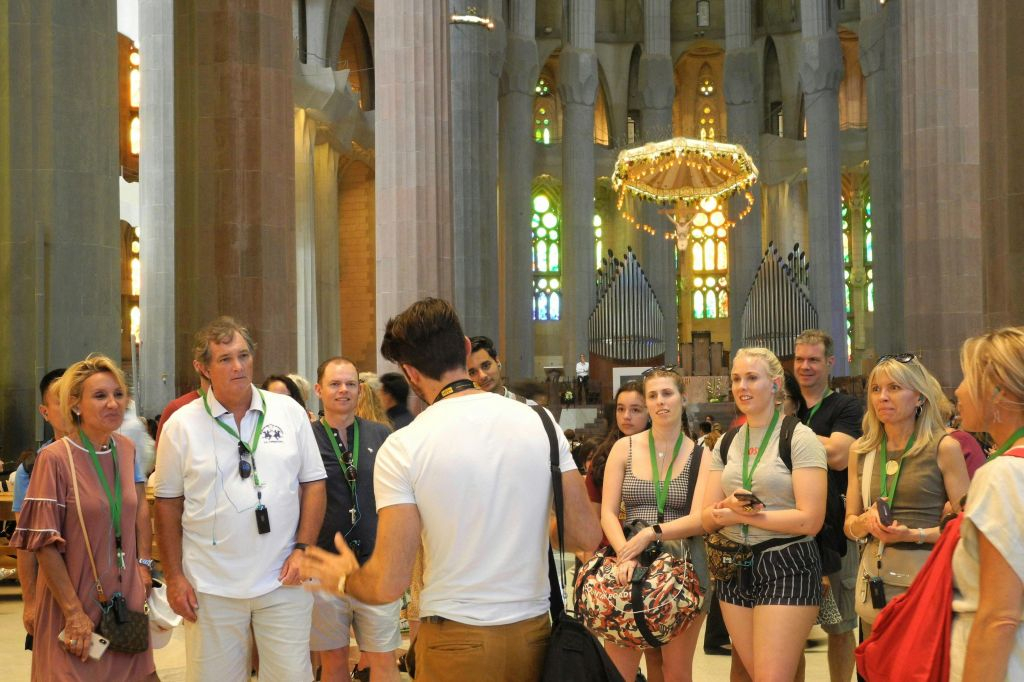 Sagrada Familia & Park Güell: Guided Tour