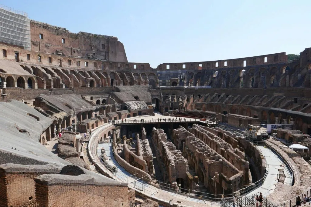 Colosseo e Foro Romano + Tour guidato express