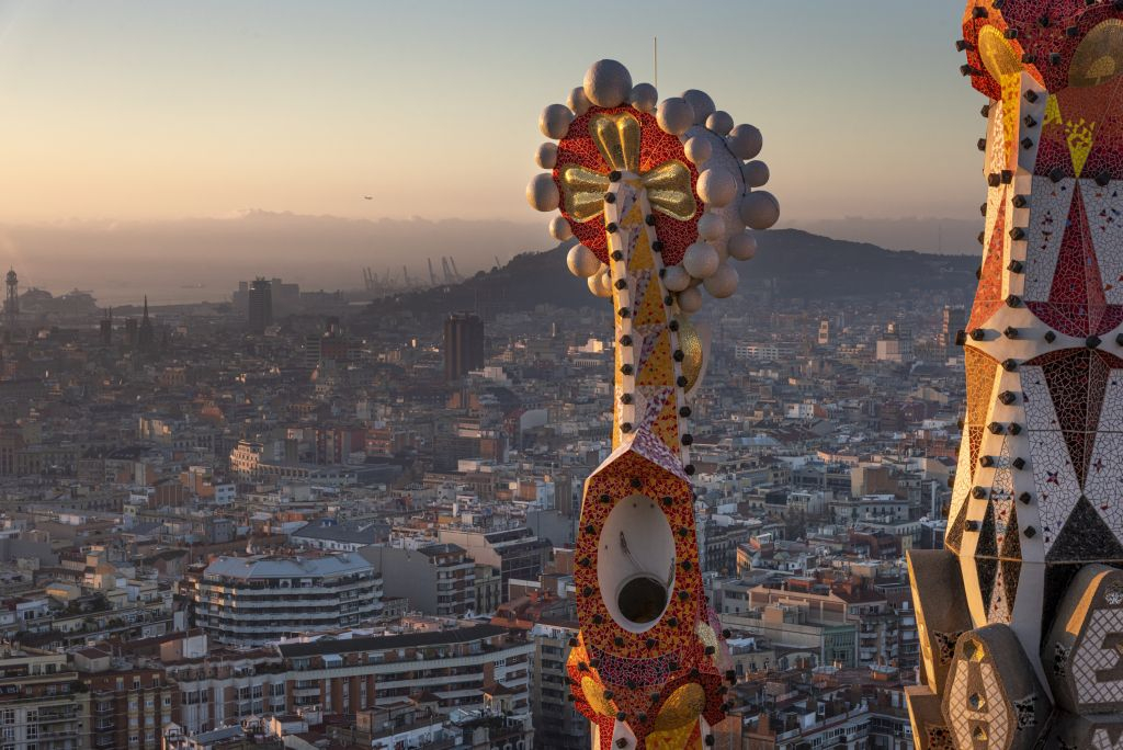 The Barcelona Pass + Sagrada Familia Towers