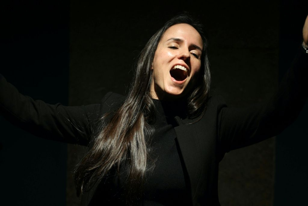 Estação de São Bento: Spettacolo di Fado del Presidencial con vino di Porto
