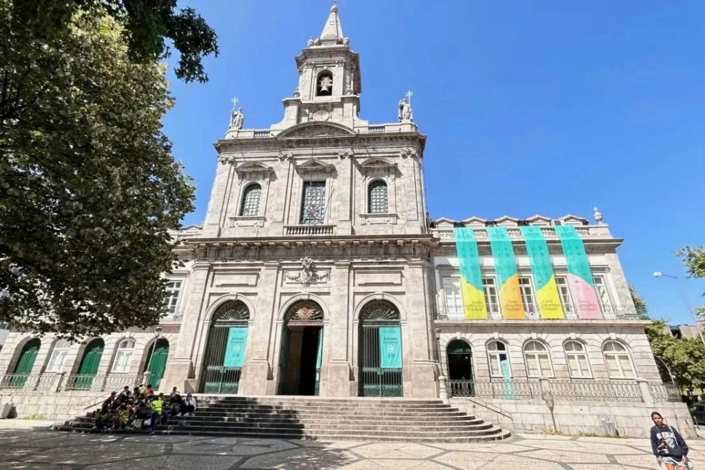 Estação de São Bento: Spettacolo di Fado del Presidencial con vino di Porto
