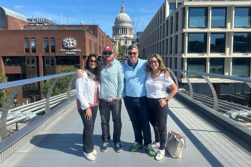 London: Sightseeing Private Black Cab Tour with Hotel Pick-Up