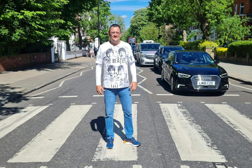 London: Guided Rock N Roll Beatles Tour + Roundtrip Transfer