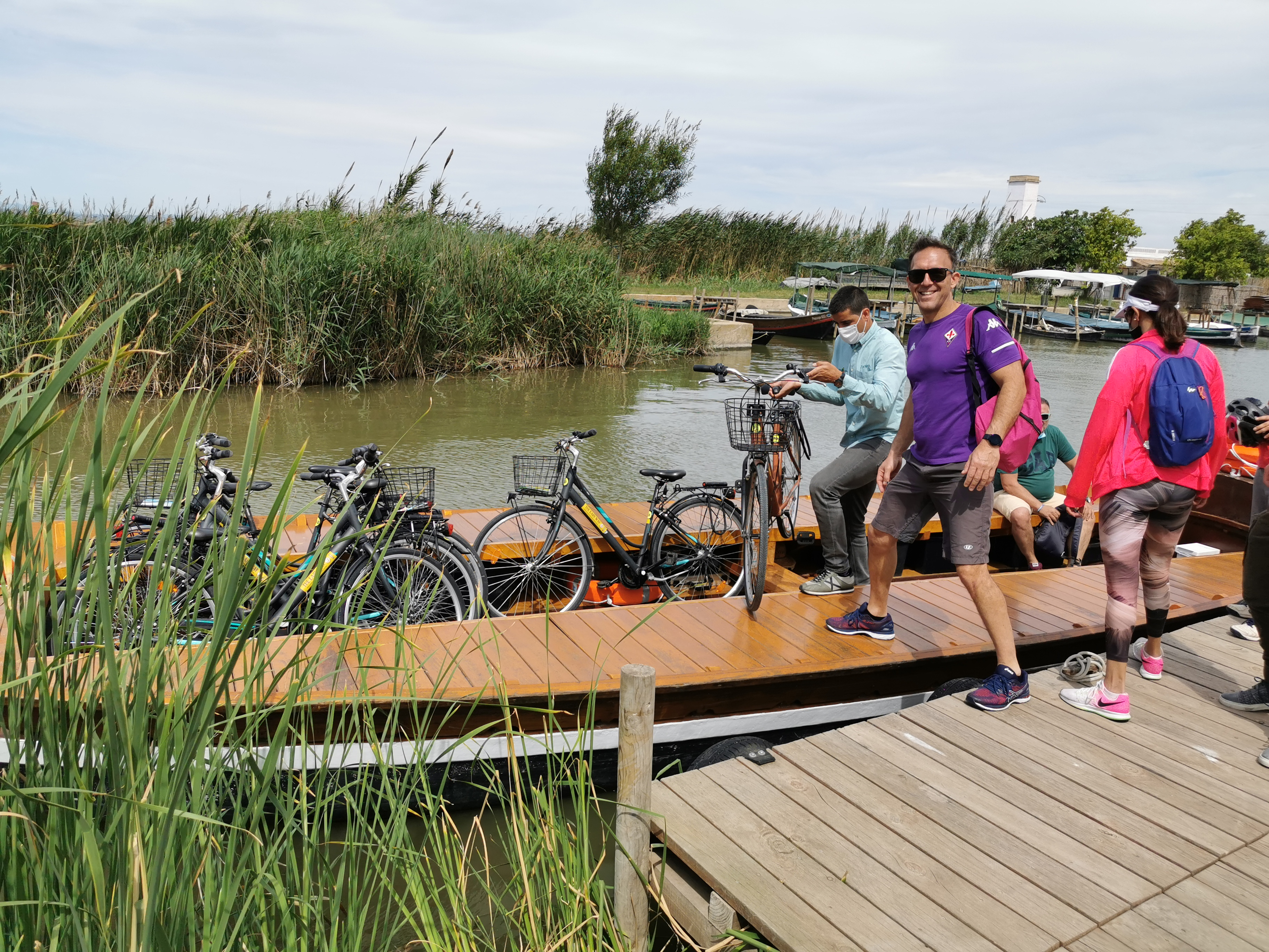 Alquiler de Bicicleta y Paseo en Barca por la Albufera de Valencia