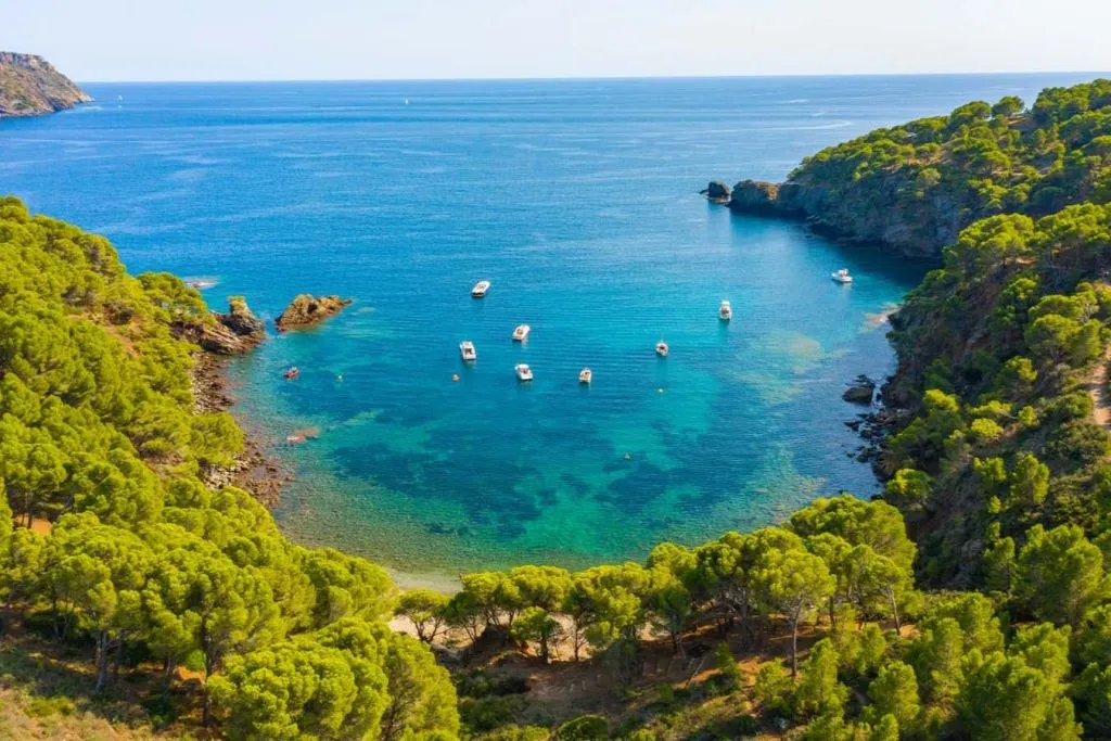 Costa Brava: Excursión en barco de 2,5 horas + Visita a la Cueva Secreta