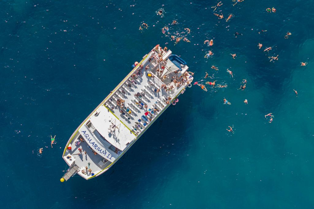 Costa Brava: Excursión en barco de 2,5 horas + Visita a la Cueva Secreta