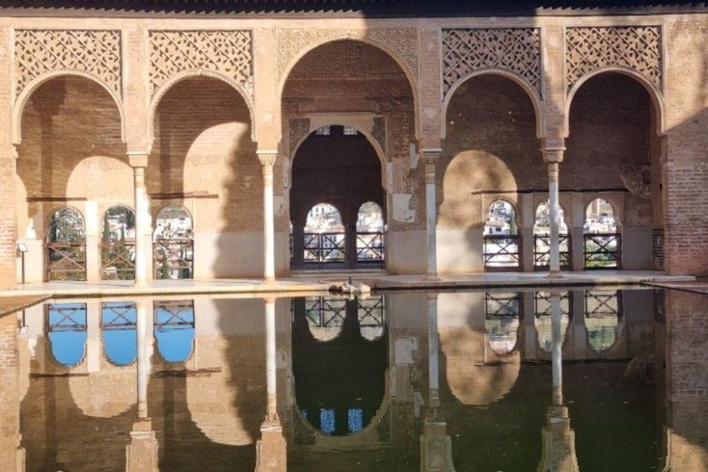 Alhambra & Generalife : Visite guidée exclusive pour votre famille ou groupe