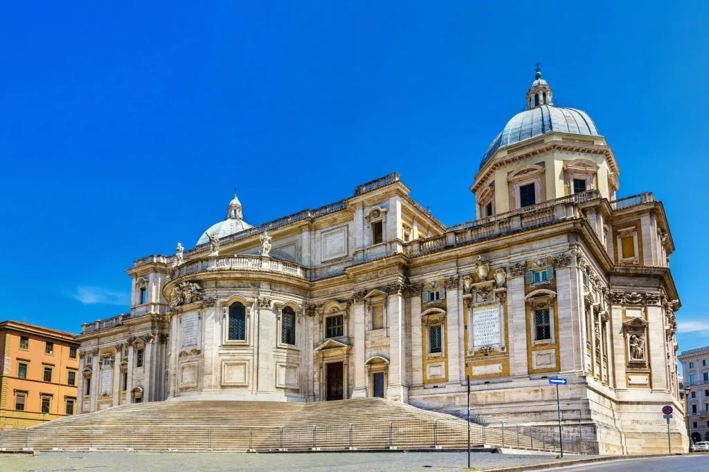 Rome: The Three Papal Basilicas & Holy Stairs Guided Tour