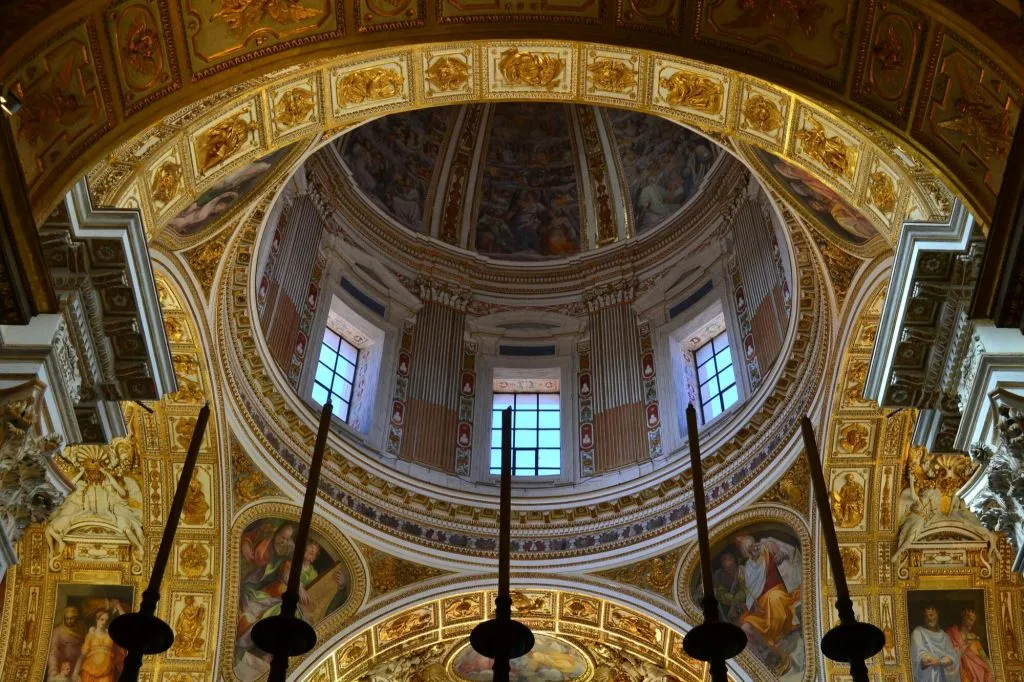 Rome: The Three Papal Basilicas & Holy Stairs Guided Tour