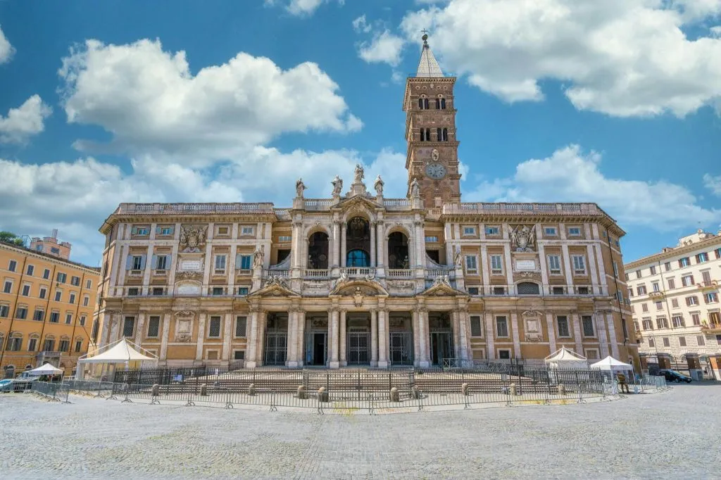 Rome: The Three Papal Basilicas & Holy Stairs Guided Tour