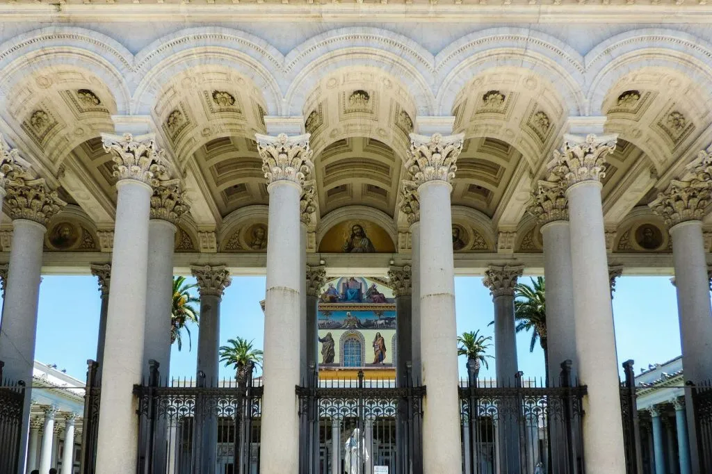 Rome: The Three Papal Basilicas & Holy Stairs Guided Tour