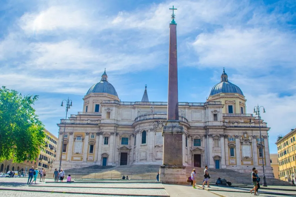 Rome: The Three Papal Basilicas & Holy Stairs Guided Tour