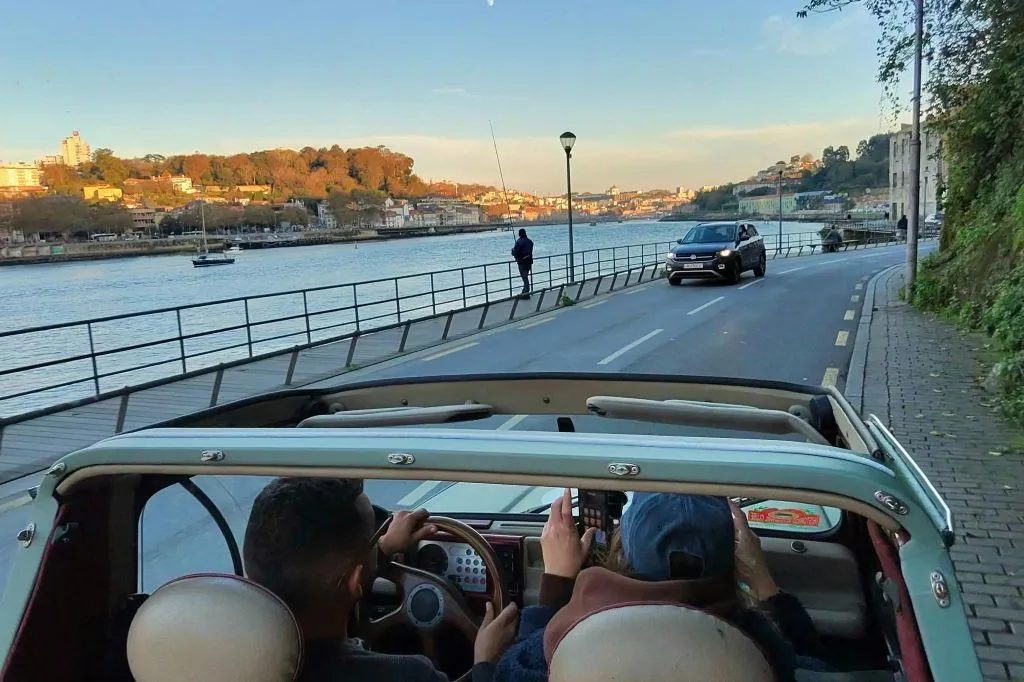 Porto & Gaia: Guided Jeep Tour