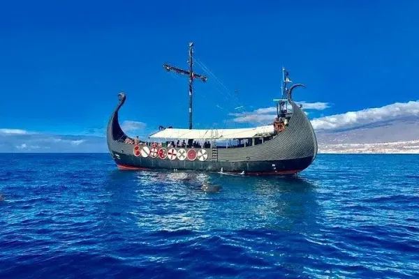 Los Cristianos: Passeio de barco Viking Tenerife Ragnarok