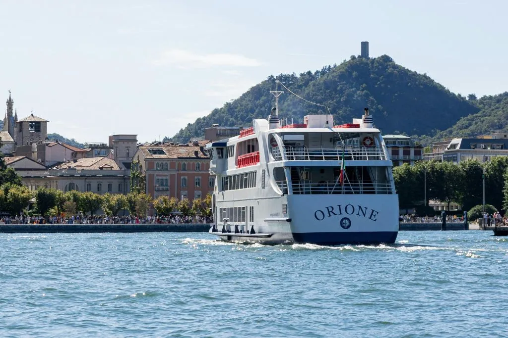 Varenna, Bellagio e Como: Tour guidato in giornata da Milano