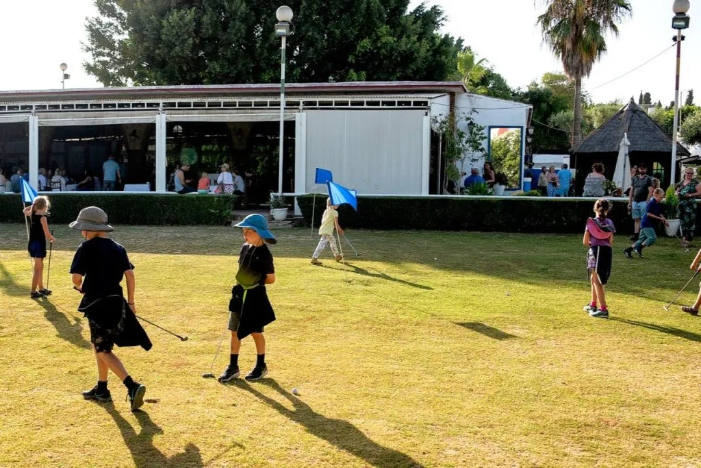 Las Lagunas de Mijas: Evening Equestrian Show + Hotel Transfer