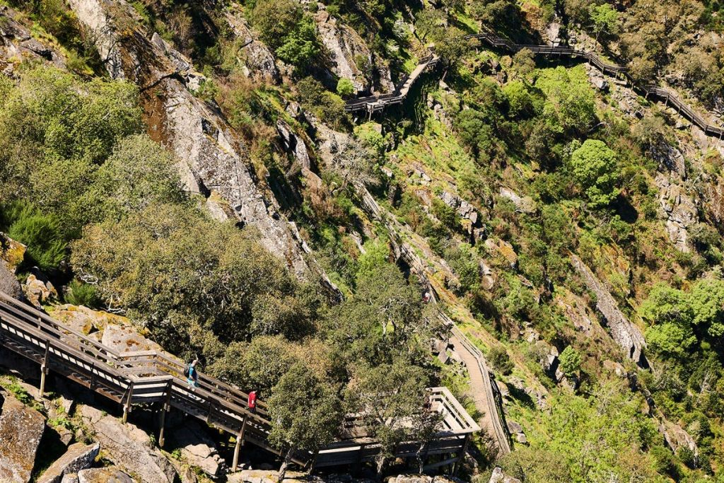 516 Ponte de Arouca e Passadiços do Paiva: Visita guiada a partir do Porto + Almoço