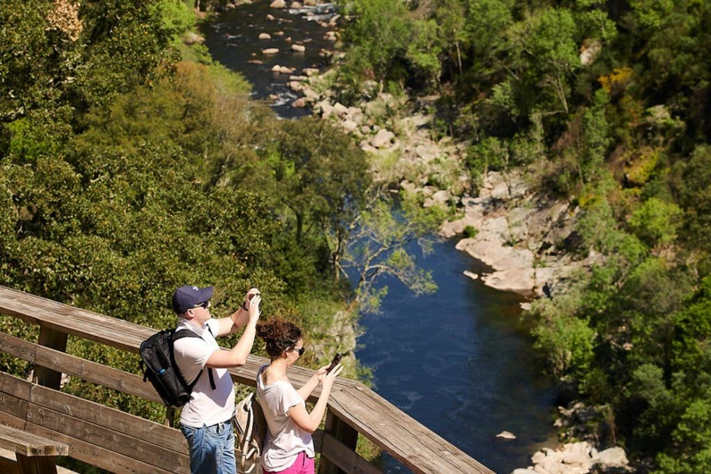 516 Ponte de Arouca e Passadiços do Paiva: Visita guiada a partir do Porto + Almoço