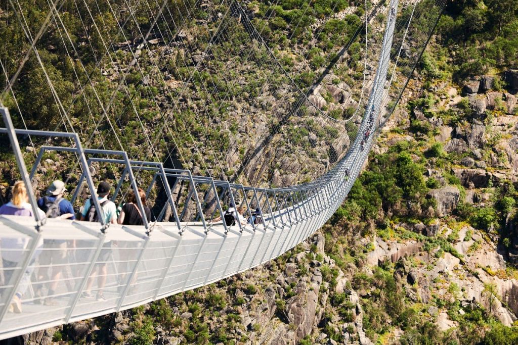 516 Ponte de Arouca e Passadiços do Paiva: Visita guiada a partir do Porto + Almoço
