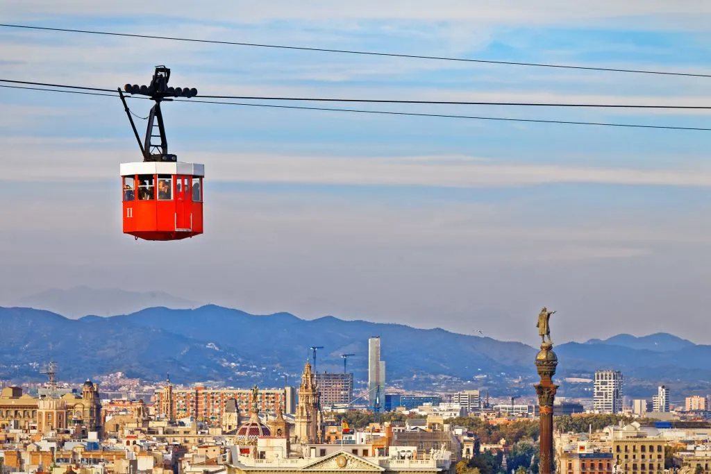 Barcelona Cable Car: Roundtrip from Barceloneta Beach