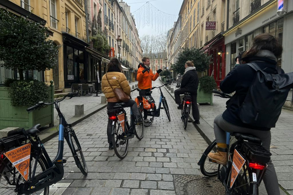 Versailles Paris: Guided Bike Tour