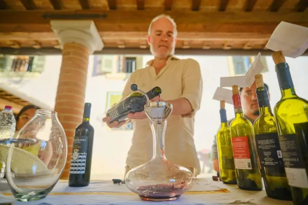 Firenze: Laboratorio guidato per piccoli gruppi sulla produzione del vino + degustazione
