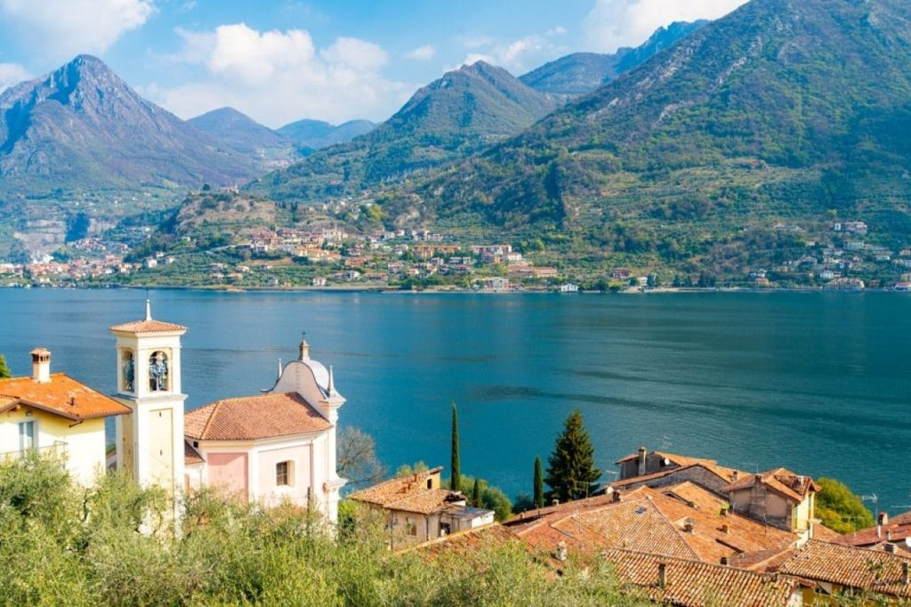Lago de Iseo y Franciacorta: Visita guiada desde Milán + Cata de vinos