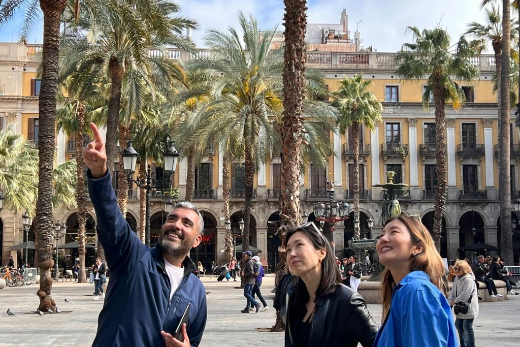 Barcelona: Gothic Quarter Walking Tour