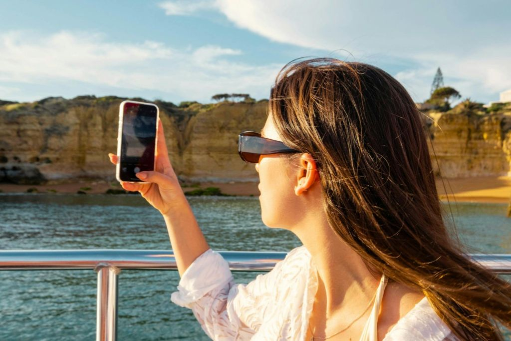 Algarve: Guided Sunset Boat Tour from Vilamoura