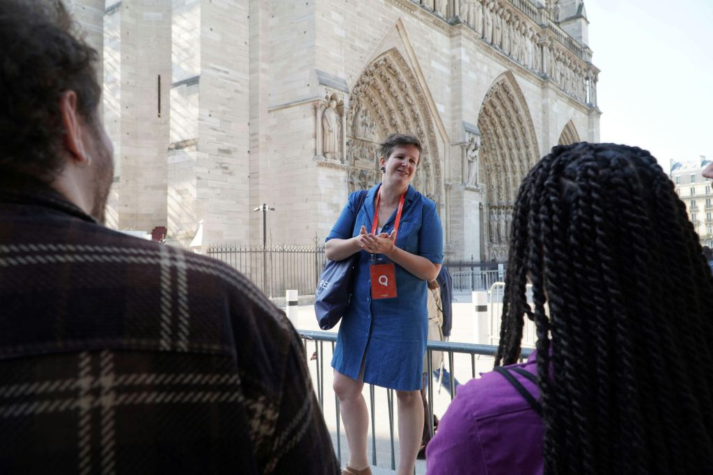 Notre Dame Cathedral: Guided Tour with Standard Public Entry