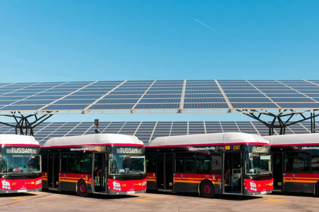 Seville: One-Way Transfer from City Center to Airport
