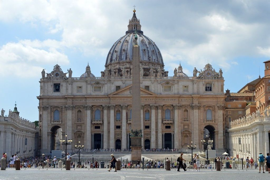 Basilique Saint-Pierre : Visite guidée + Accès aux Grottes du Vatican