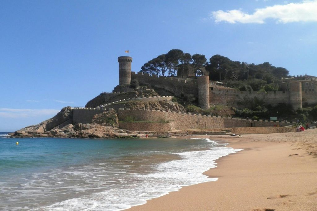 Costa Brava: Guided Day Tour from Barcelona