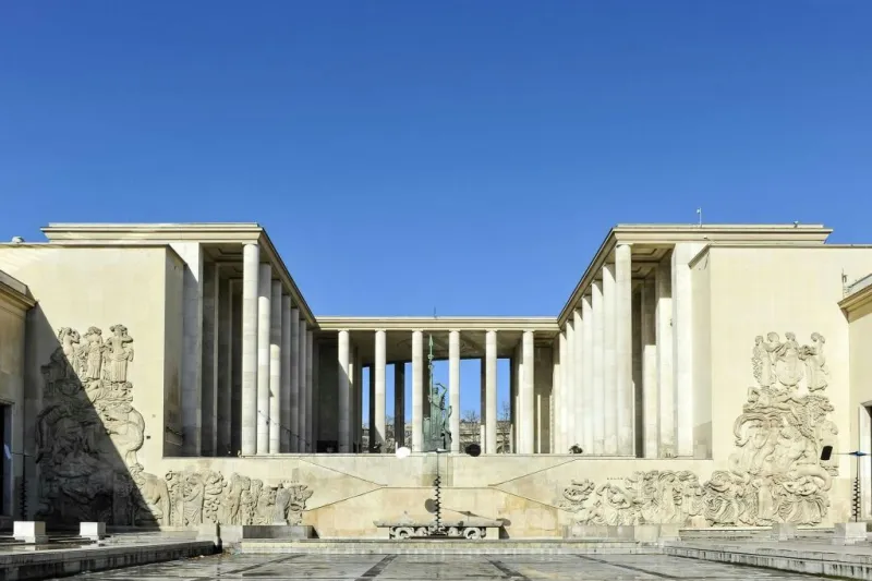 Museum of Modern Art Paris: Simone Fattal Exhibition