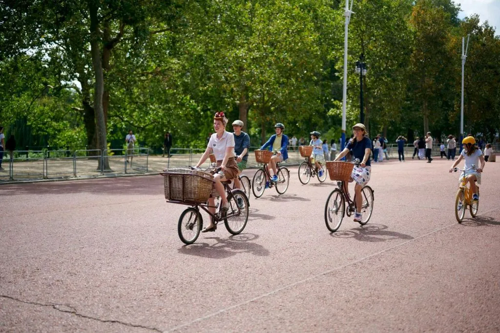 London: Private Family Bike Tour