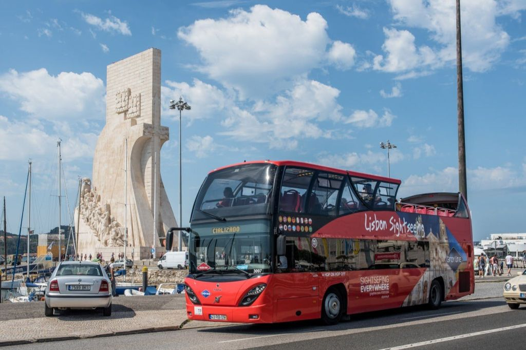 Lisbona: Classic Tour in autobus Hop-on Hop-off + guida audio