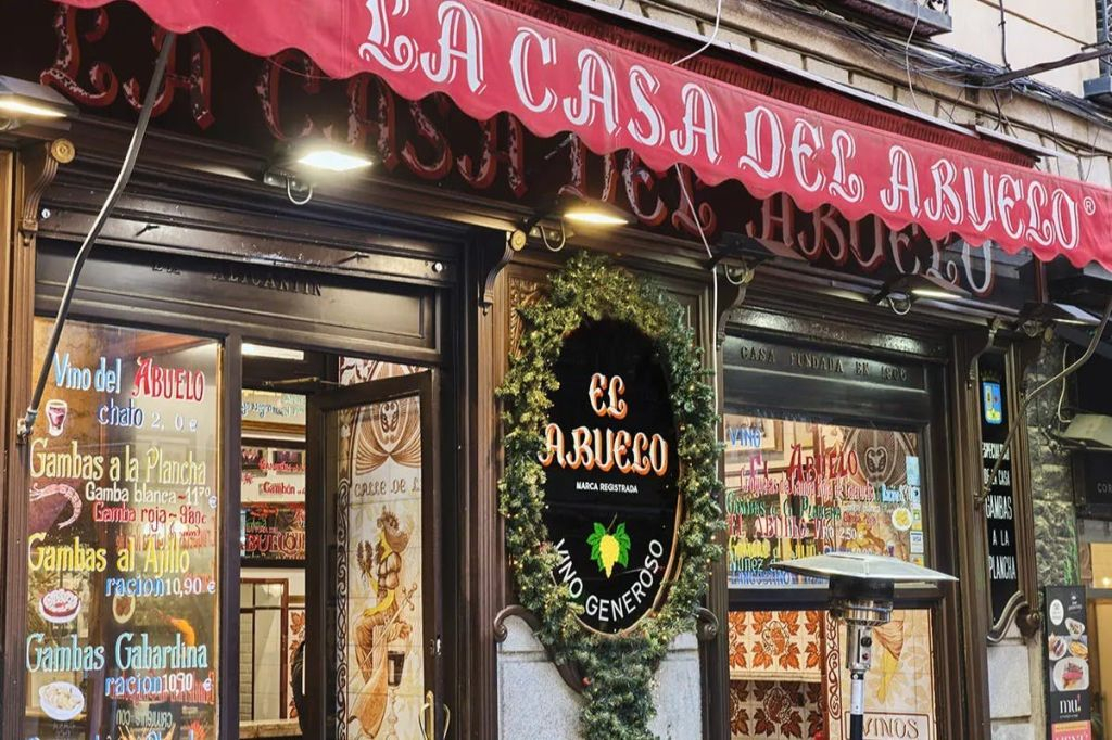 Madrid: Self-Guided Tapas Tour