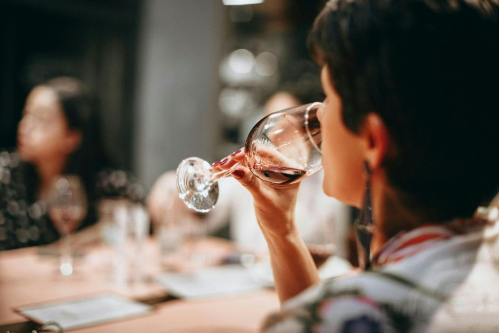 Madrid: Guided Wine, Tapas, and Olive Oil Tasting Experience
