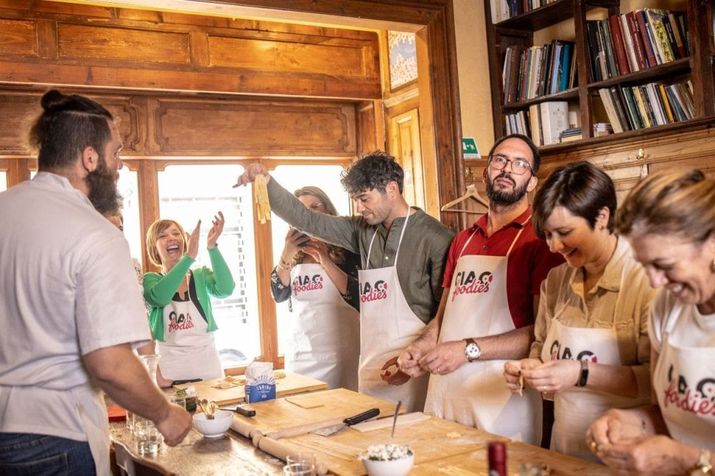 Clase de Cocina para Amantes de la Pasta: Aprende a cocinar Tagliatelle, Ravioli y Tiramisù